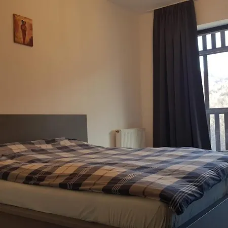 Apartmentsbnb828 *