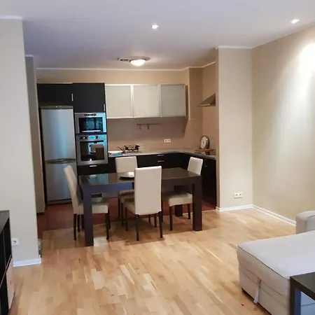 Apartmentsbnb828